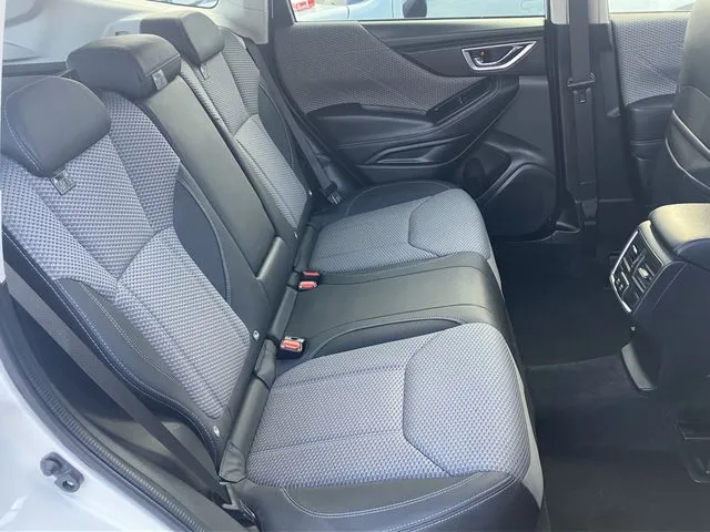 フォレスター(スバル)の車両写真