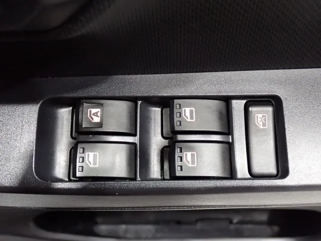 ダイハツ ミラ イース