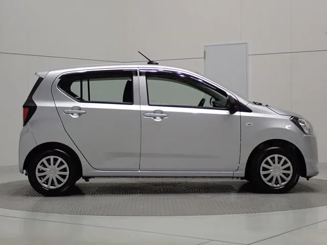 ダイハツ ミラ イース