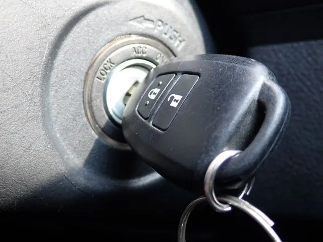 カローラフィールダー　ハイブリッド（トヨタ）の車両写真