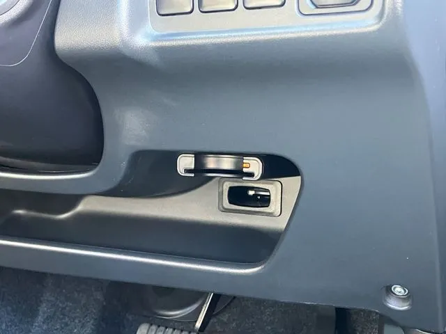 ミラージュHB(ミツビシ)の車両写真