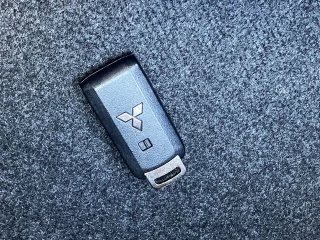 ミラージュHB(ミツビシ)の車両写真