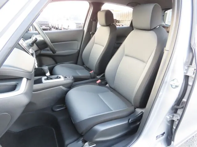 フィット　ｅ：ＨＥＶ（ホンダ）の車両写真