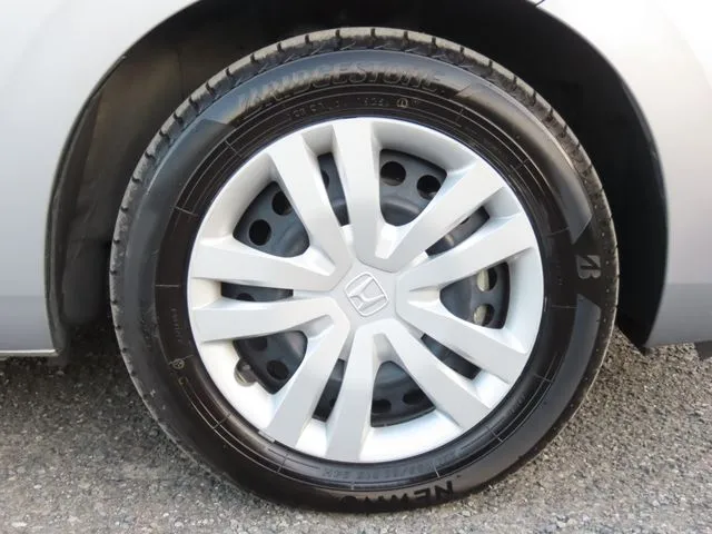 フィット　ｅ：ＨＥＶ（ホンダ）の車両写真