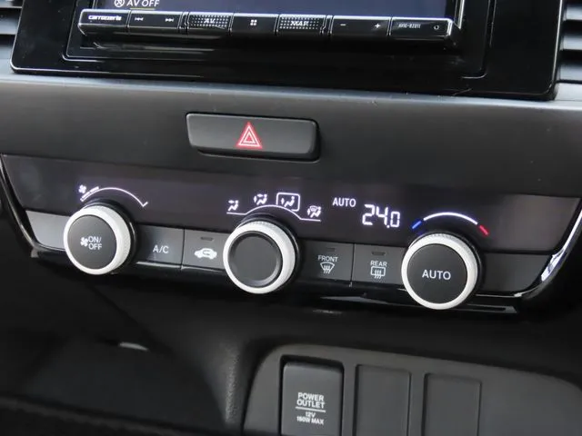 フィット　ｅ：ＨＥＶ（ホンダ）の車両写真