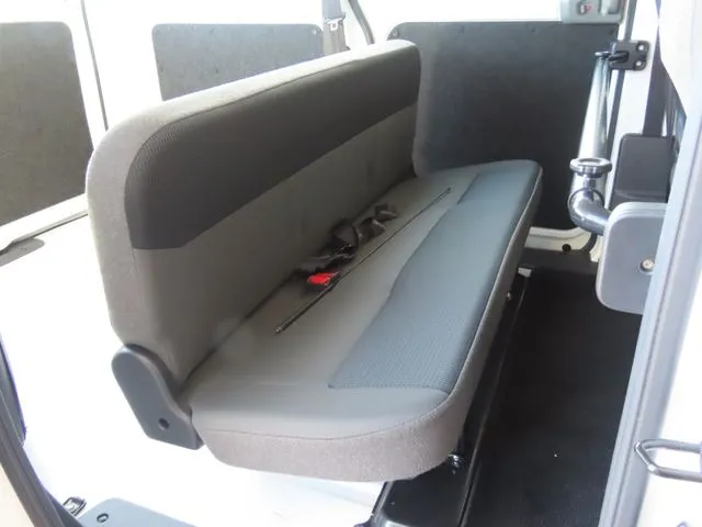 ＮＶ２００バネットバン（ニッサン）の車両写真