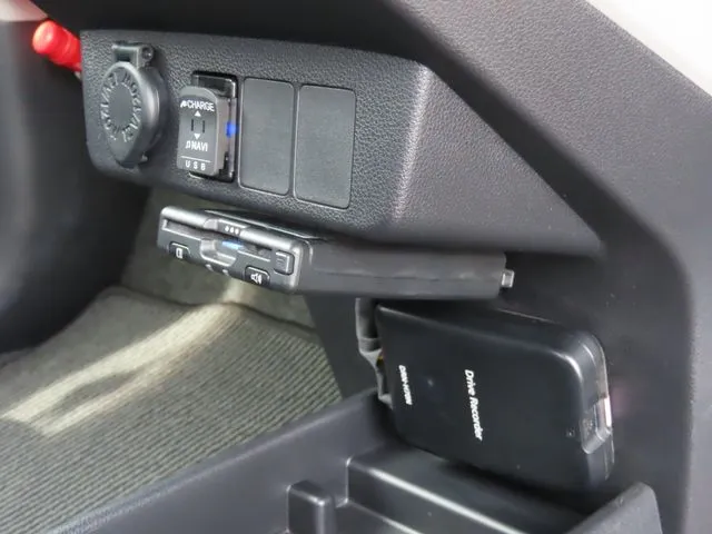 ミラ イース(ダイハツ)の車両写真