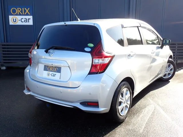 ノート(ニッサン)の車両写真