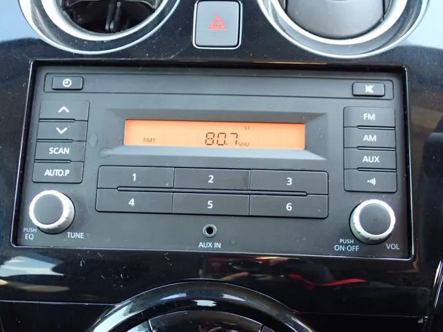 ノート(ニッサン)の車両写真