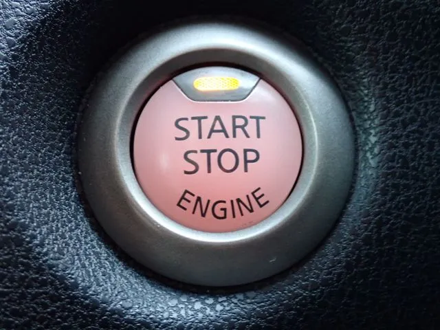 ノート(ニッサン)の車両写真