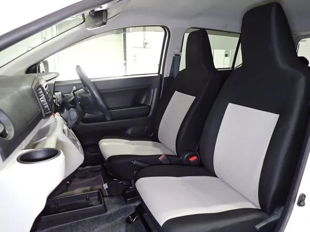 ミラ　イース（ダイハツ）の車両写真