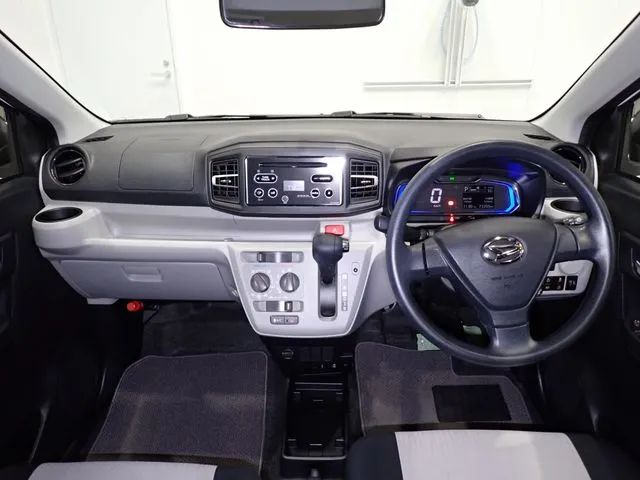 ミラ　イース（ダイハツ）の車両写真