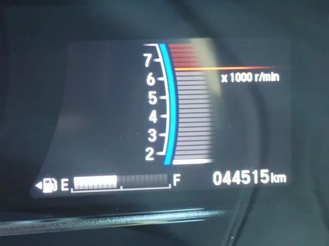 シャトル　ハイブリッド（ホンダ）の車両写真