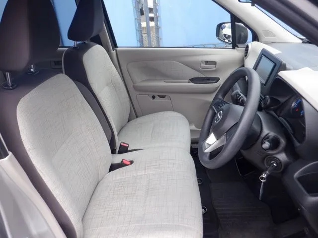 デイズ　４ＷＤ（ニッサン）の車両写真