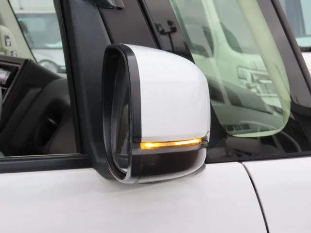 Ｎ　ＢＯＸ　４ＷＤ（ホンダ）の車両写真