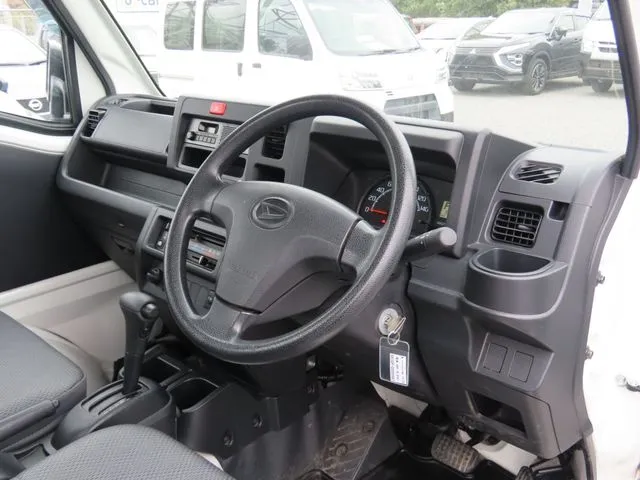 ハイゼットトラック　４ＷＤ（ダイハツ）の車両写真