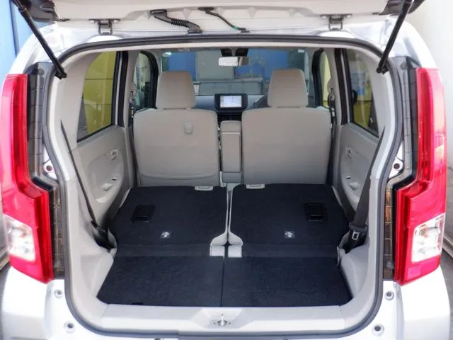 ムーヴ　４ＷＤ（ダイハツ）の車両写真