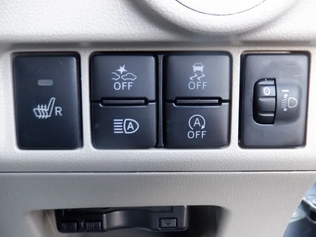 ムーヴ　４ＷＤ（ダイハツ）の車両写真