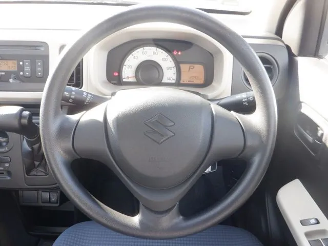 アルト　４ＷＤ（スズキ）の車両写真