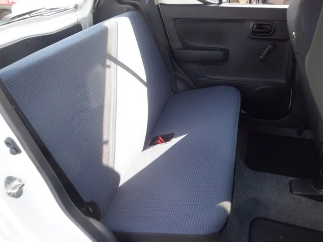 アルト　４ＷＤ（スズキ）の車両写真