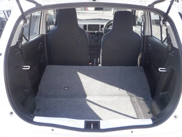 アルト　４ＷＤ（スズキ）の車両写真