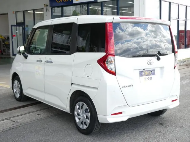 ルーミー（トヨタ）の車両写真