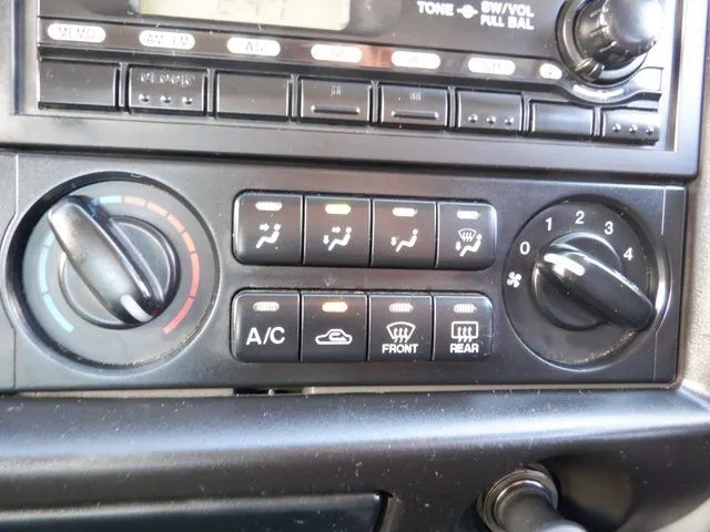 ボンゴバン　１．１５ｔ　２ＷＤ（マツダ）の車両写真