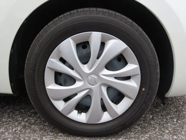 スイフト（スズキ）の車両写真