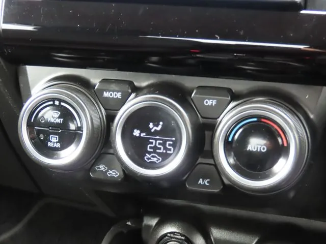 スイフト（スズキ）の車両写真