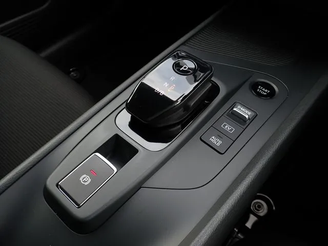 ノート（ニッサン）の車両写真