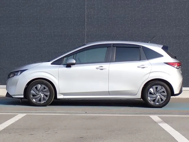 ノート（ニッサン）の車両写真