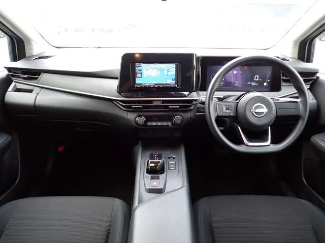 ノート（ニッサン）の車両写真