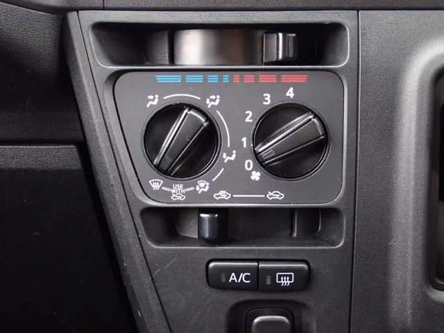 ハイゼットカーゴ　４ＷＤ（ダイハツ）の車両写真