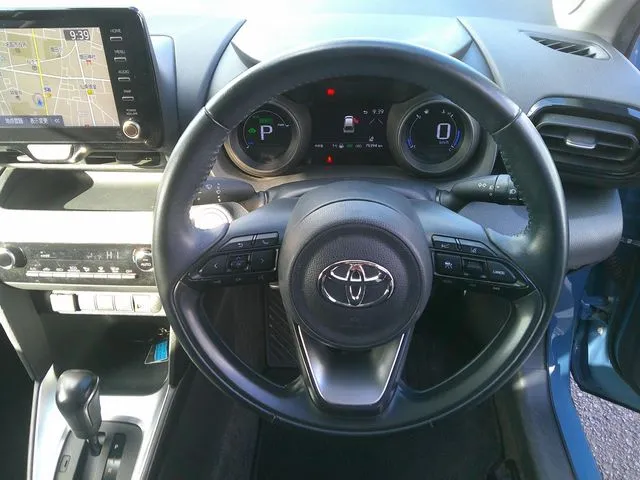 ヤリスクロス　ハイブリッド（トヨタ）の車両写真