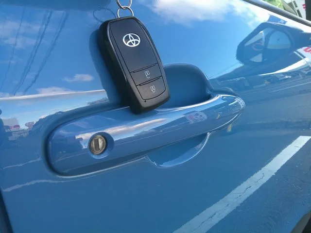 ヤリスクロス　ハイブリッド（トヨタ）の車両写真