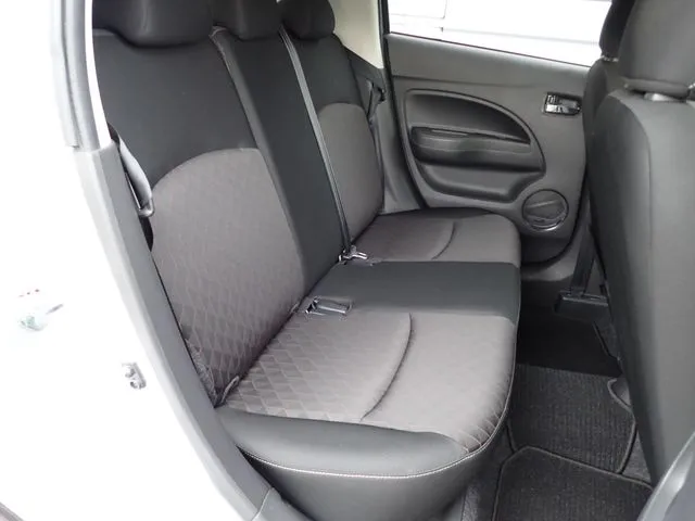 ミラージュＨＢ（ミツビシ）の車両写真