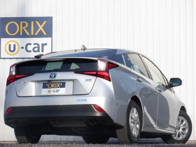 プリウス（トヨタ）の車両写真