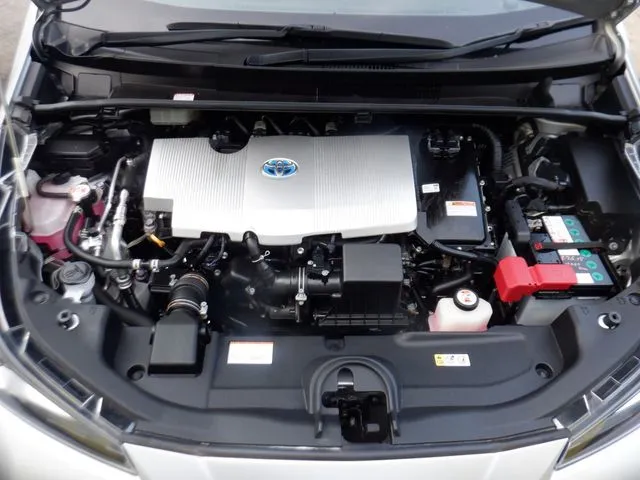 プリウス（トヨタ）の車両写真