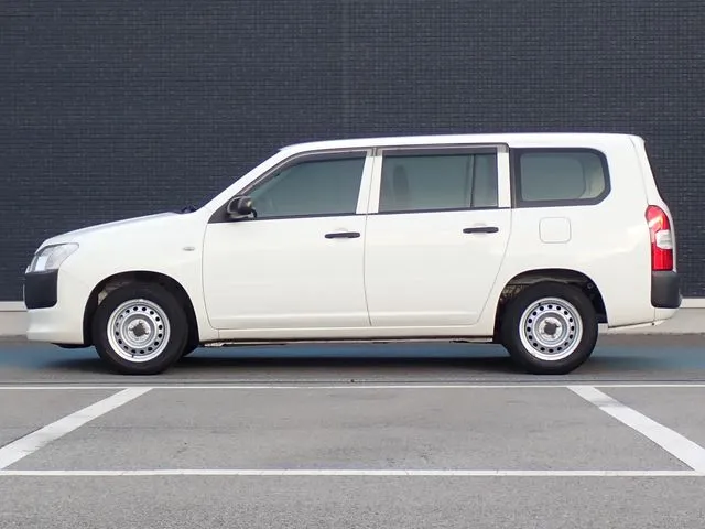 プロボックスバン　２ＷＤ（トヨタ）の車両写真
