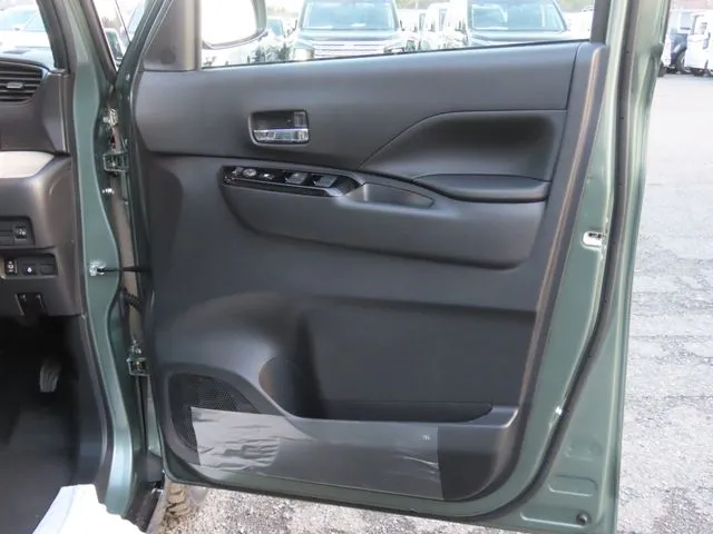 デリカ　ミニ（ミツビシ）の車両写真