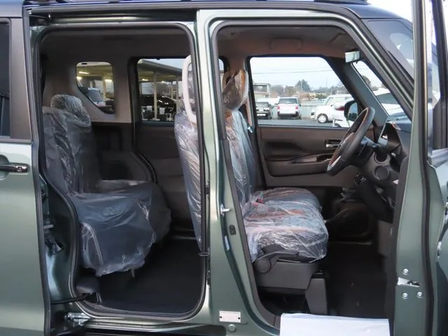 デリカ　ミニ（ミツビシ）の車両写真