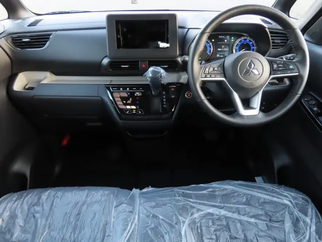 デリカ　ミニ（ミツビシ）の車両写真