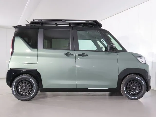 デリカ　ミニ（ミツビシ）の車両写真