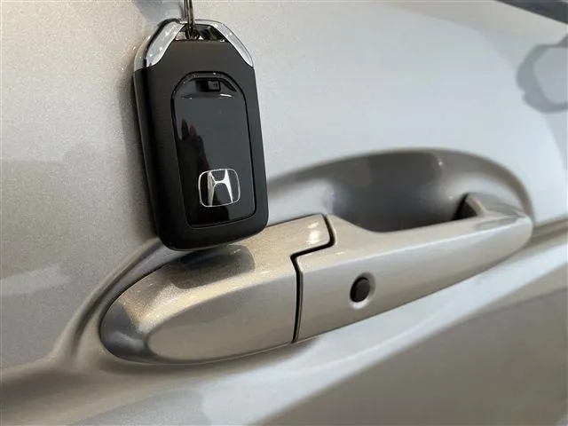 シャトル ハイブリッド(ホンダ)の車両写真