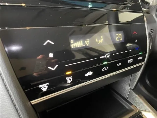 シャトル ハイブリッド(ホンダ)の車両写真