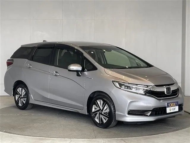 シャトル ハイブリッド(ホンダ)の車両写真