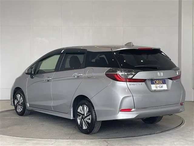 シャトル ハイブリッド(ホンダ)の車両写真