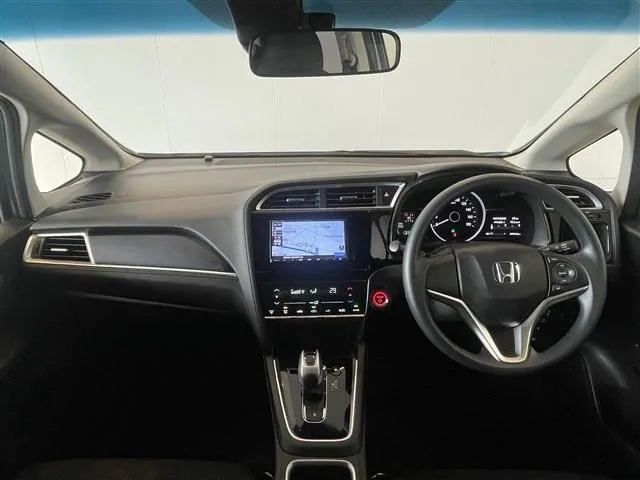 シャトル ハイブリッド(ホンダ)の車両写真