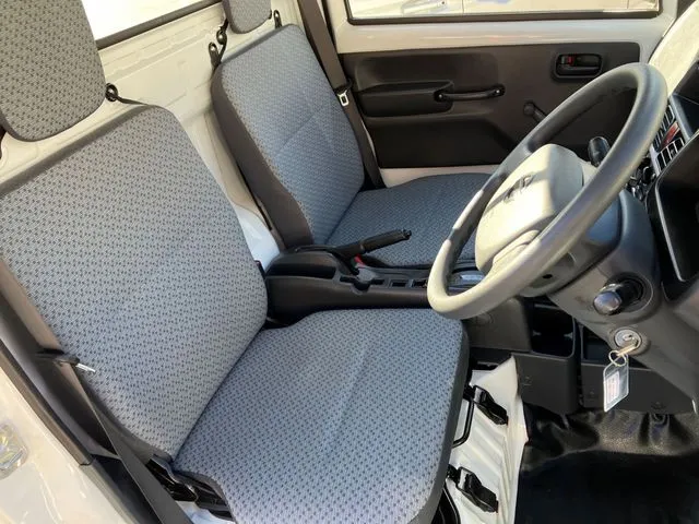 ＮＴ１００クリッパー（ニッサン）の車両写真