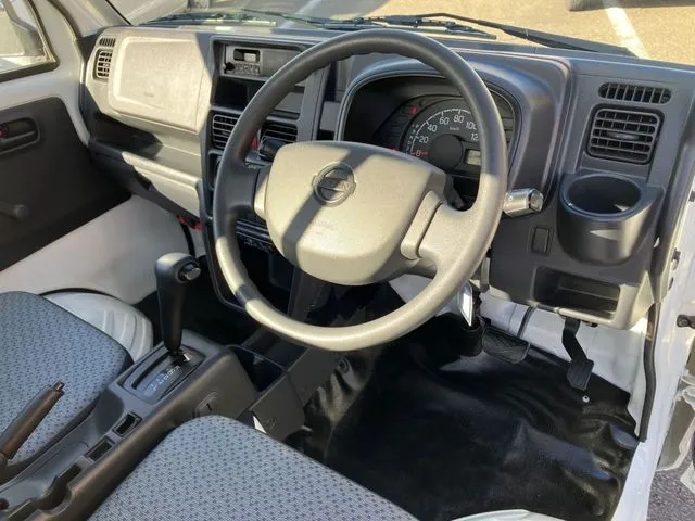 ＮＴ１００クリッパー（ニッサン）の車両写真